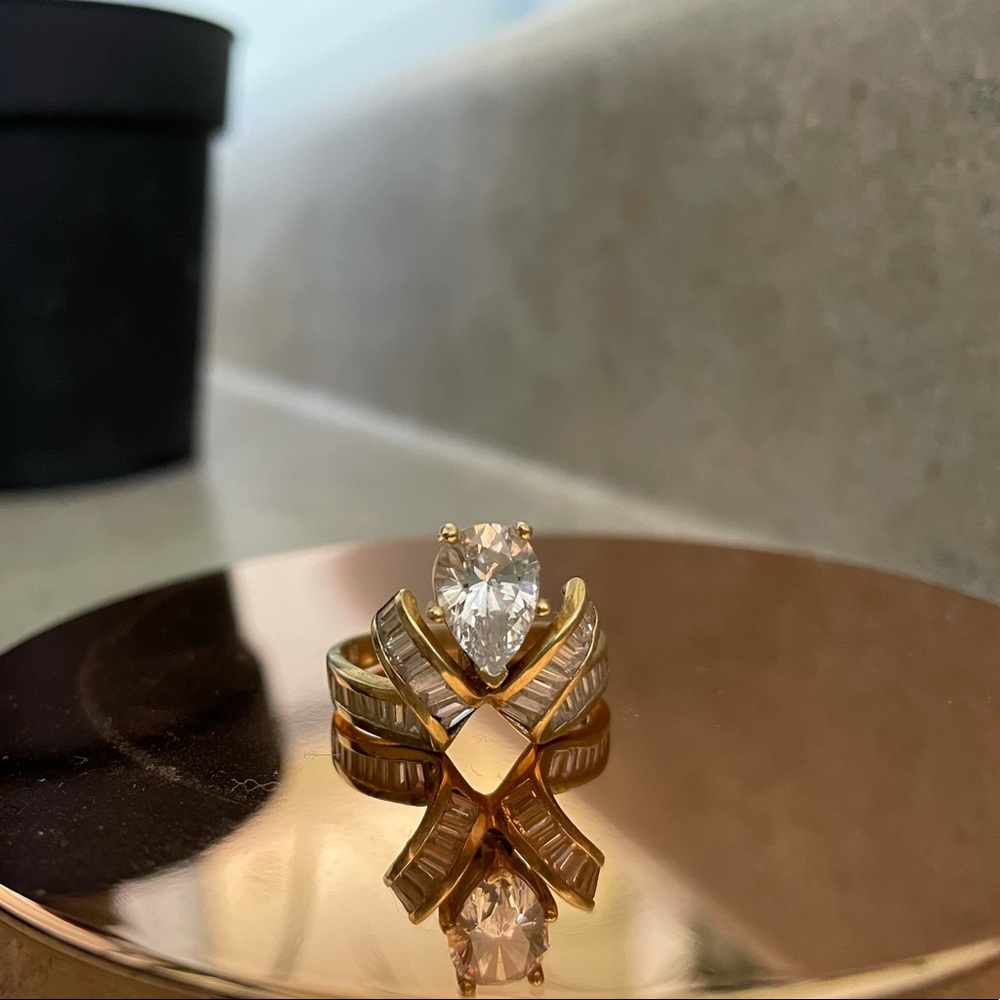 Costume jewelry pear/ baguette cut diamonds gold